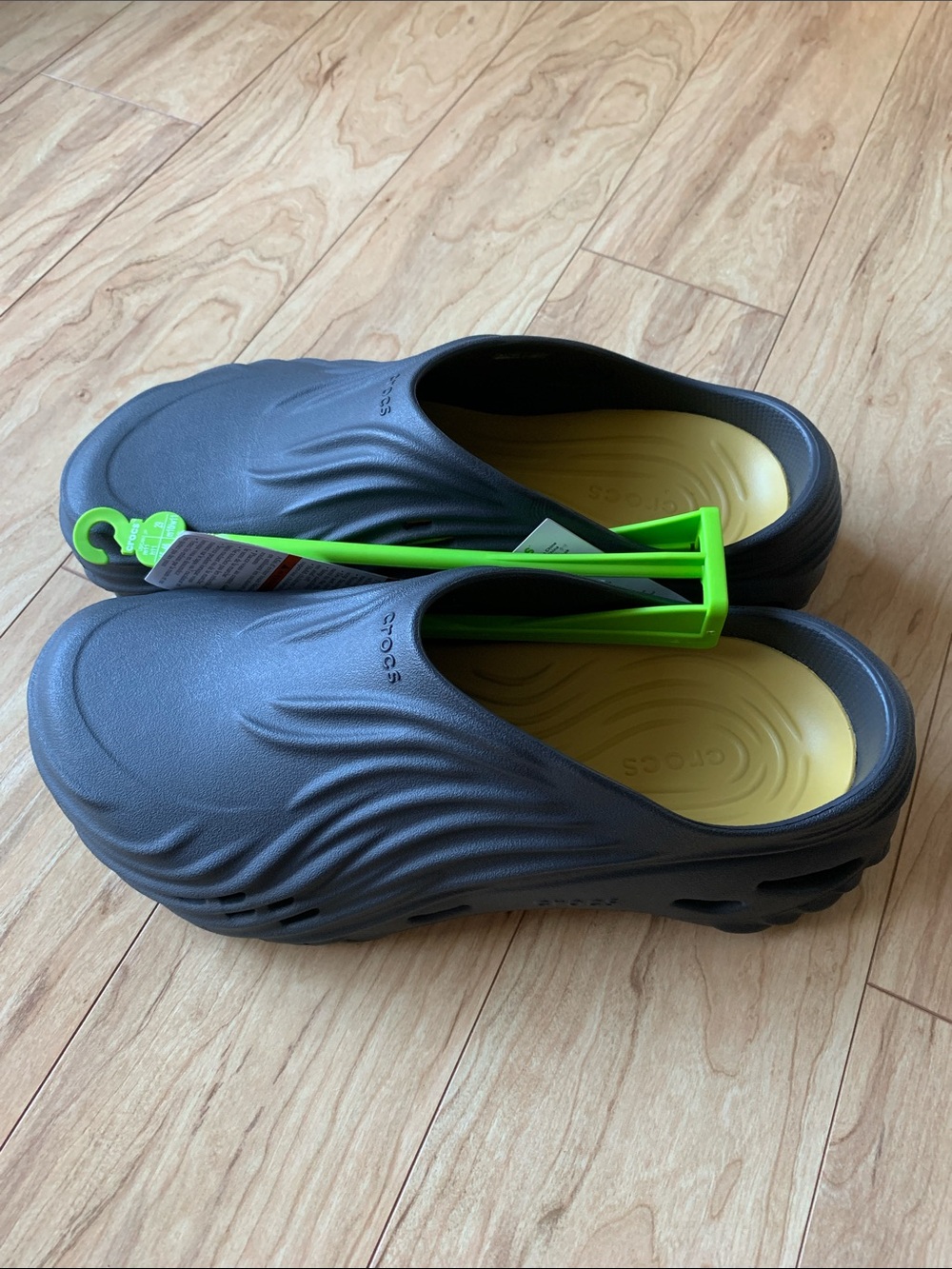 CROCS Echo Wave ‘ Black Sand’ Slip-On Clogs with Yellow Insole